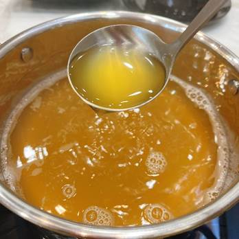「涮金鍋」─ 美味火鍋新體驗，黃金雞湯讓我心動不已！