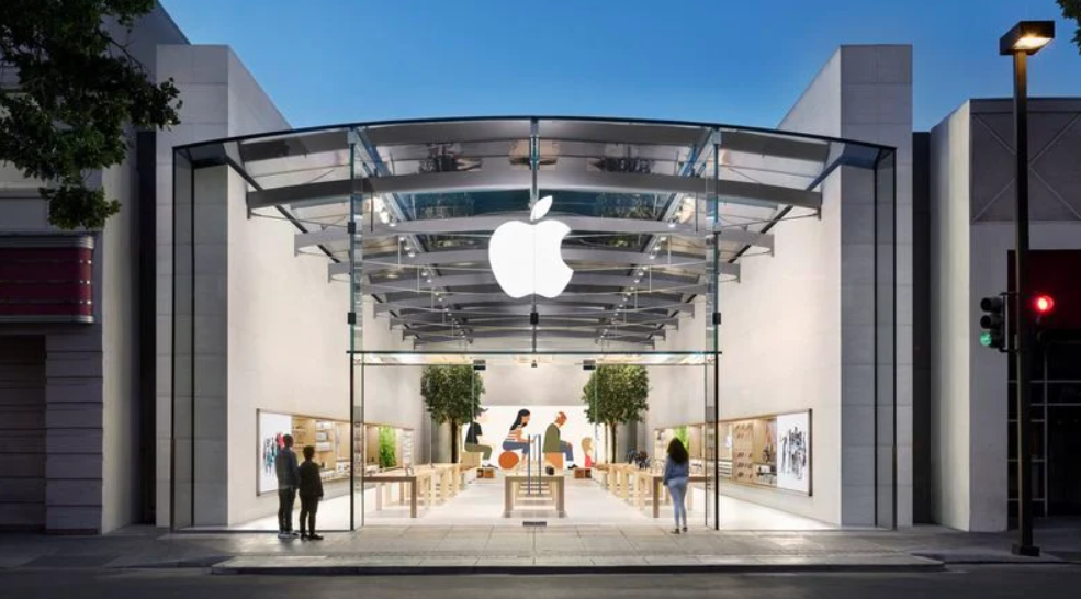 蘋果計劃向 Apple Store 零售店員工發放最高 1000 美元獎金