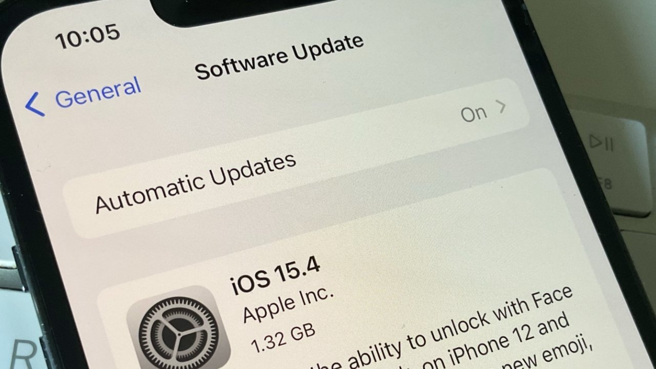 iOS 15.4 更新導致設備續航「暴跌」蘋果回應來了