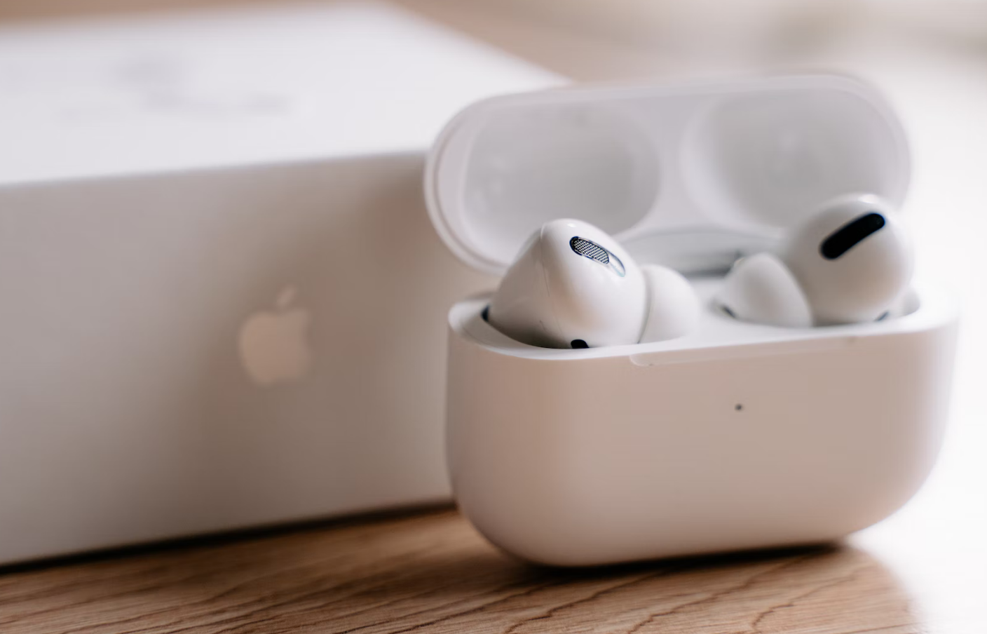 蘋果 AirPods Pro 2 或將搭載運動傳感器，首次支持健身追蹤