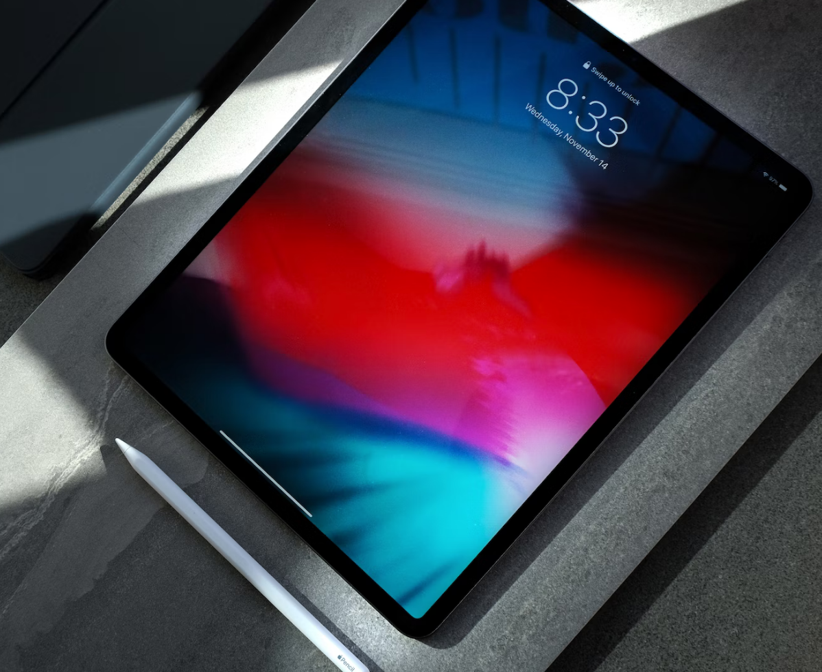 報告稱蘋果 2024 款 iPad 或采用混合 OLED 技術，機身更薄