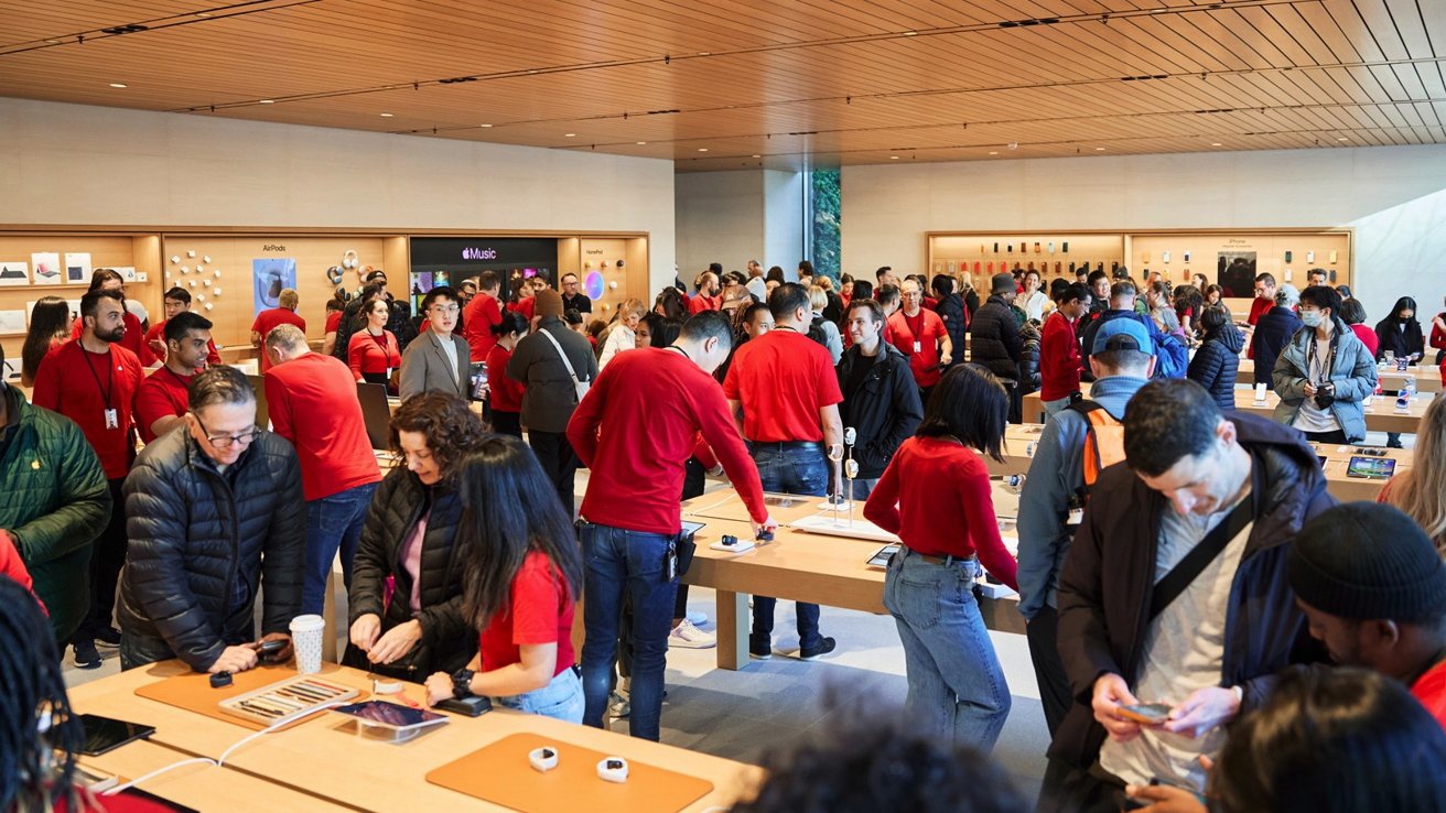 位於加拿大溫哥華的蘋果 Apple Store 太平洋中心旗艦店開業